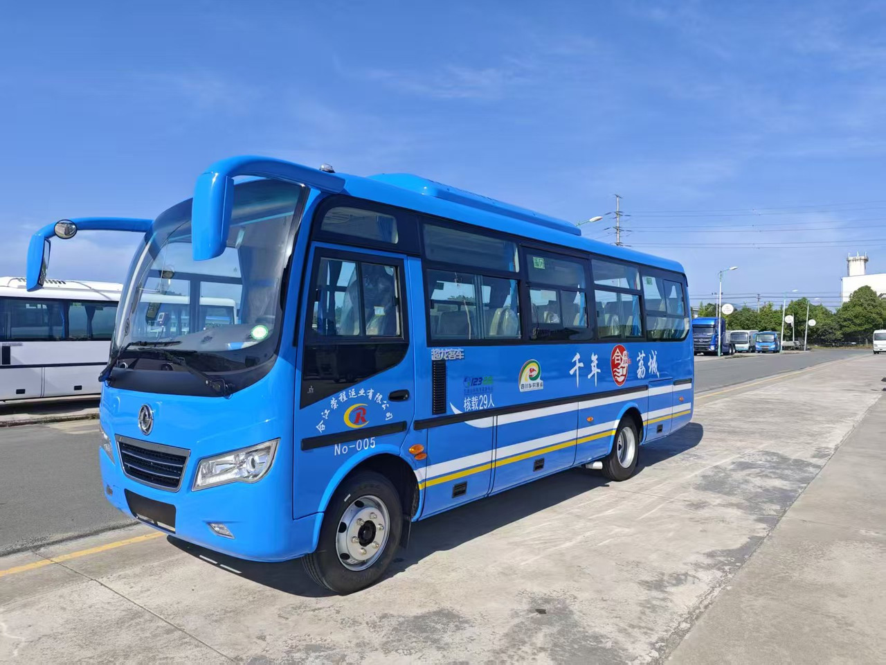 DONGFENG CNG 30 seats - Патнички вагон автобус: слика 1 DONGFENG CNG 30 seats - Патнички вагон автобус: слика 1