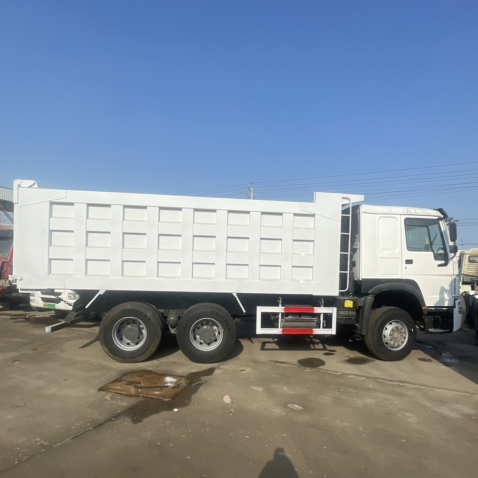 HOWO 6*4 DUMP TRUCK - Кипер: слика 2 HOWO 6*4 DUMP TRUCK - Кипер: слика 2