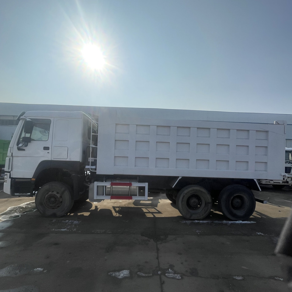 HOWO 6*4 DUMP TRUCK - Кипер: слика 2 HOWO 6*4 DUMP TRUCK - Кипер: слика 2