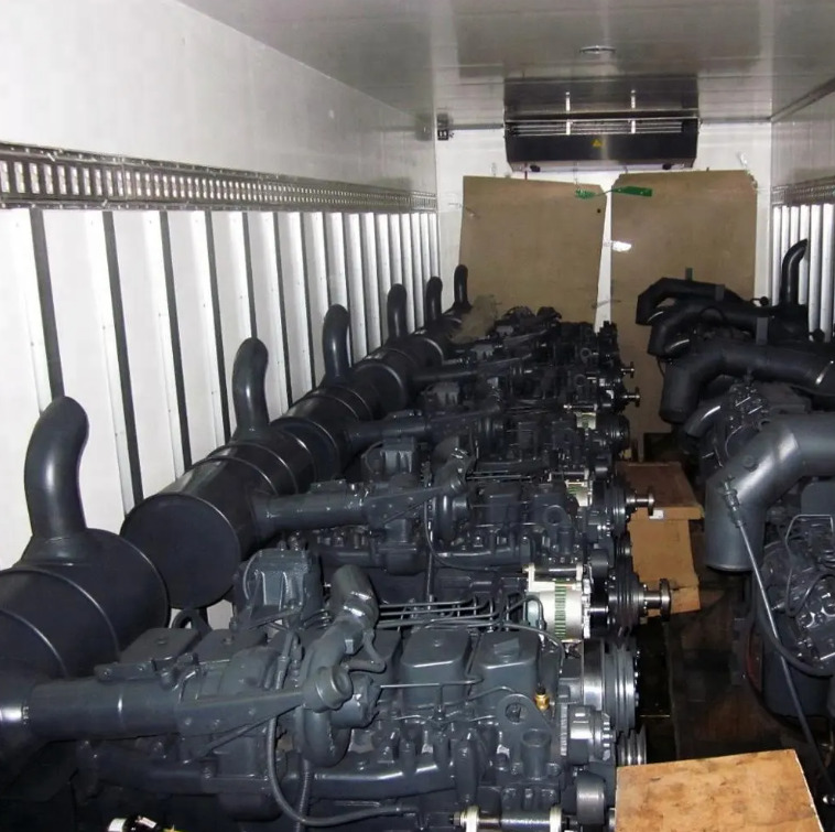 KOMATSU SAA6D102E - Мотор за Багер: слика 1 KOMATSU SAA6D102E - Мотор за Багер: слика 1