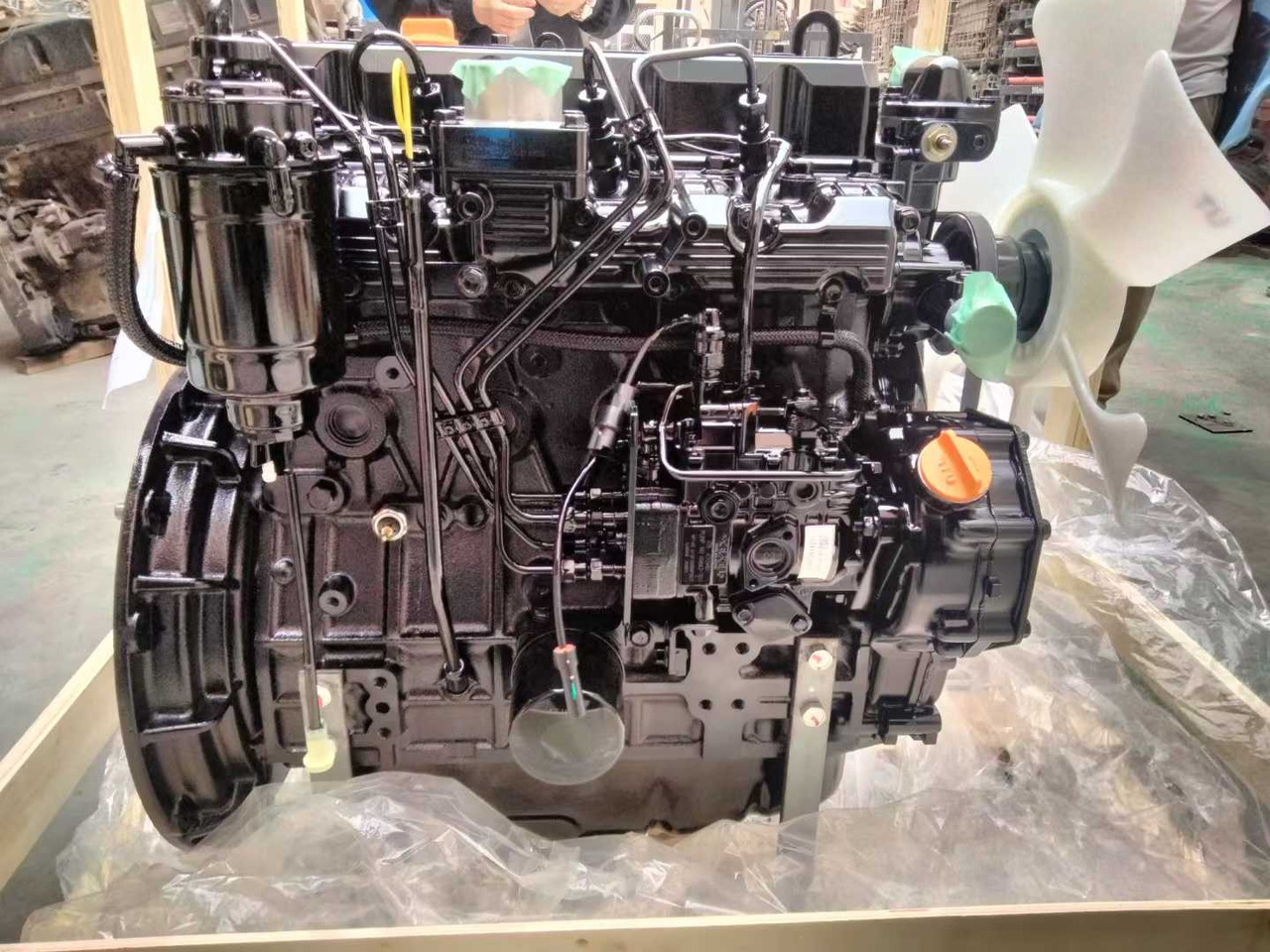 YANMAR 4TNE98 - Мотор за Багер: слика 1 YANMAR 4TNE98 - Мотор за Багер: слика 1
