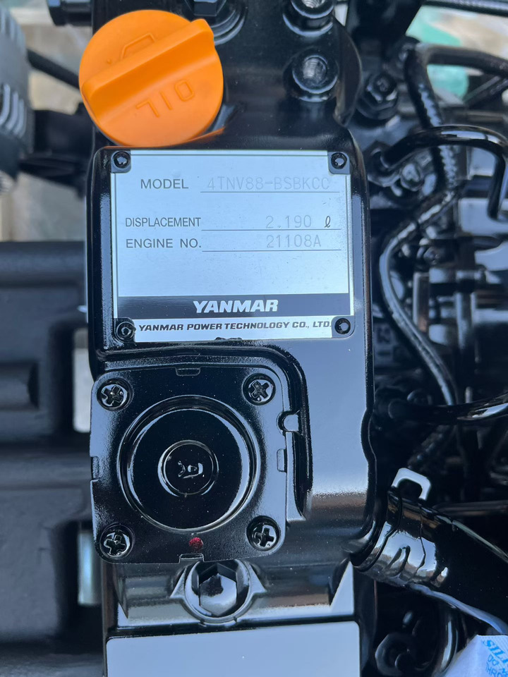 YANMAR 4TNV88 - Мотор за Багер: слика 3 YANMAR 4TNV88 - Мотор за Багер: слика 3