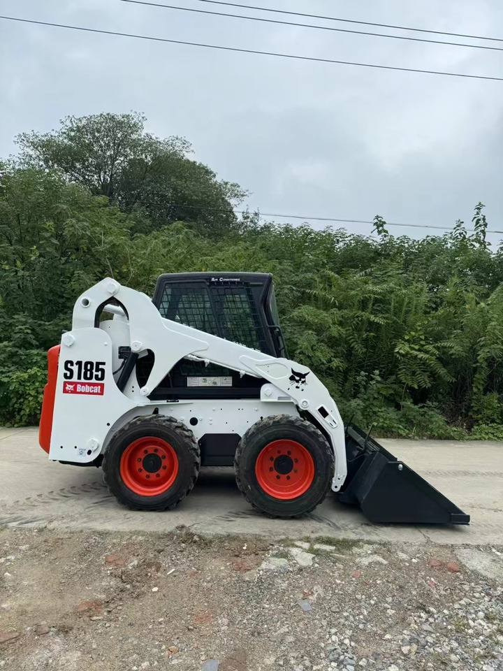 BOBCAT High Quality BOBCAT-S185 Skid Steer Loader in Good Condition - Компактен натоварувач: слика 2 BOBCAT High Quality BOBCAT-S185 Skid Steer Loader in Good Condition - Компактен натоварувач: слика 2