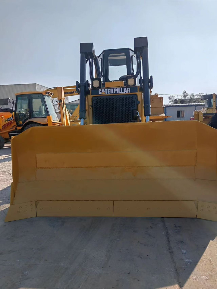 CAT Used Bulldozer D6R High Quality - Булдожер: слика 1 CAT Used Bulldozer D6R High Quality - Булдожер: слика 1