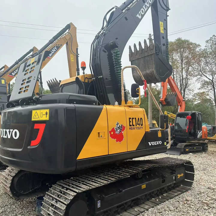 China Brand Used VOLVO EC140 Mini Excavator 6ton Crawler Earth Digger Machine for Sale - Багер гасеничар: слика 1 China Brand Used VOLVO EC140 Mini Excavator 6ton Crawler Earth Digger Machine for Sale - Багер гасеничар: слика 1