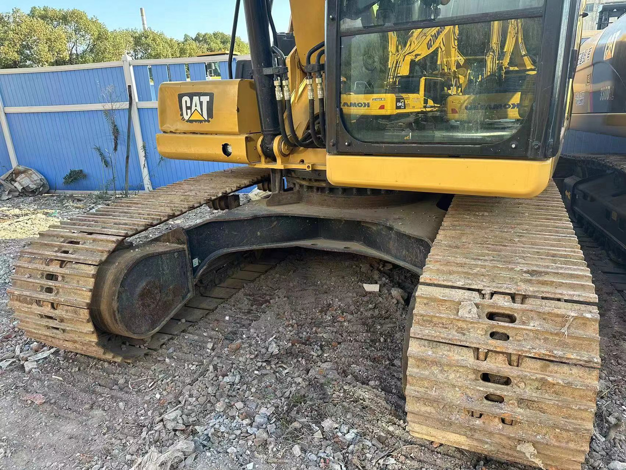 EXCAVATOR Used CAT 320GC Hydraulic Excavator Caterpillar Multi-Function Used Excavator with Hammer for Construction Project - Градежна машина: слика 5 EXCAVATOR Used CAT 320GC Hydraulic Excavator Caterpillar Multi-Function Used Excavator with Hammer for Construction Project - Градежна машина: слика 5
