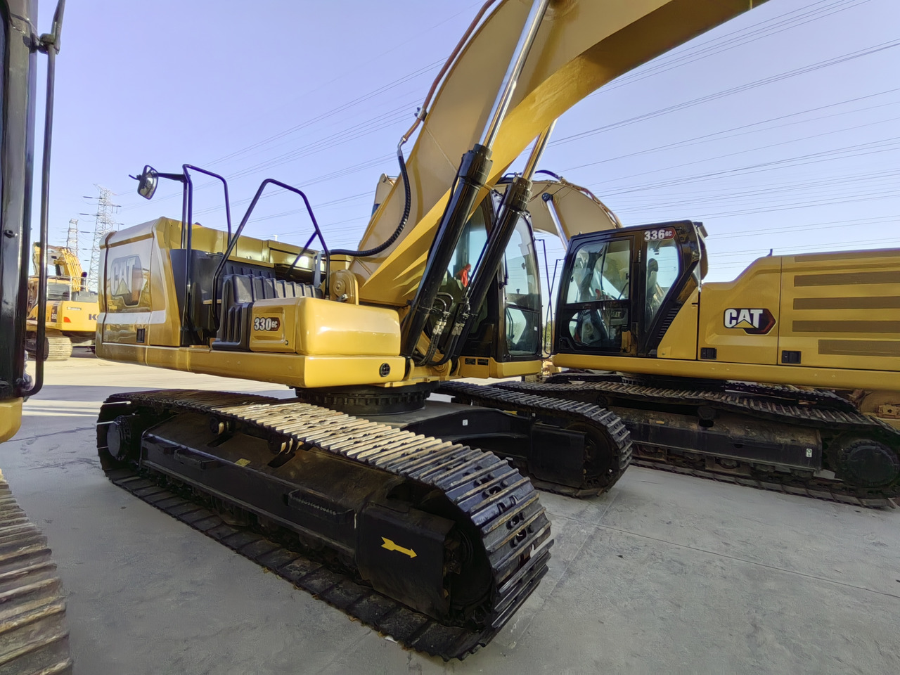EXCAVATOR Used Cat 330GC Excavator: Unleash Unmatched Power and Precision for All Your Construction Endeavors.Low Price and Good Quality - Градежна машина: слика 1 EXCAVATOR Used Cat 330GC Excavator: Unleash Unmatched Power and Precision for All Your Construction Endeavors.Low Price and Good Quality - Градежна машина: слика 1