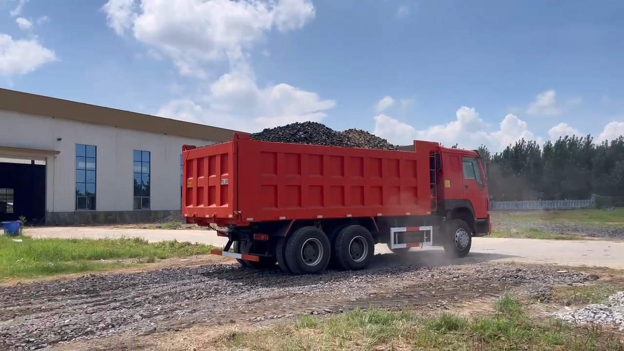 Howo 6*4 10 wheelers Second Hand Dump Truck Used - Камион сандучар: слика 1 Howo 6*4 10 wheelers Second Hand Dump Truck Used - Камион сандучар: слика 1