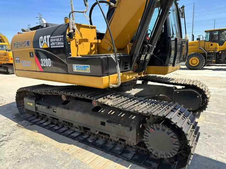 Reasonable Price Japan Original 330d2 Caterpillar Excavator CAT USED 329D2 320D2 325D 315D Excavator - Багер гасеничар: слика 3 Reasonable Price Japan Original 330d2 Caterpillar Excavator CAT USED 329D2 320D2 325D 315D Excavator - Багер гасеничар: слика 3