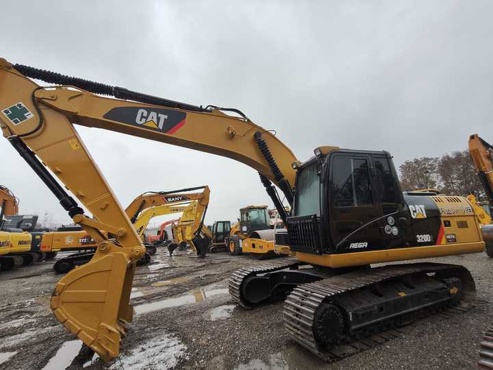 Reasonable Price Japan Original 330d2 Caterpillar Excavator CAT USED 329D2 320D2 325D 315D Excavator - Багер гасеничар: слика 5 Reasonable Price Japan Original 330d2 Caterpillar Excavator CAT USED 329D2 320D2 325D 315D Excavator - Багер гасеничар: слика 5