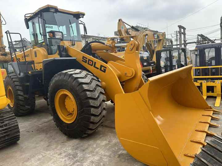 SDLG Wheel Loader 985L Second -hand Wheel Loader Electric Valve Water Pump Engine diesel Pump Valve in China - Натоварувач на тркала: слика 3 SDLG Wheel Loader 985L Second -hand Wheel Loader Electric Valve Water Pump Engine diesel Pump Valve in China - Натоварувач на тркала: слика 3