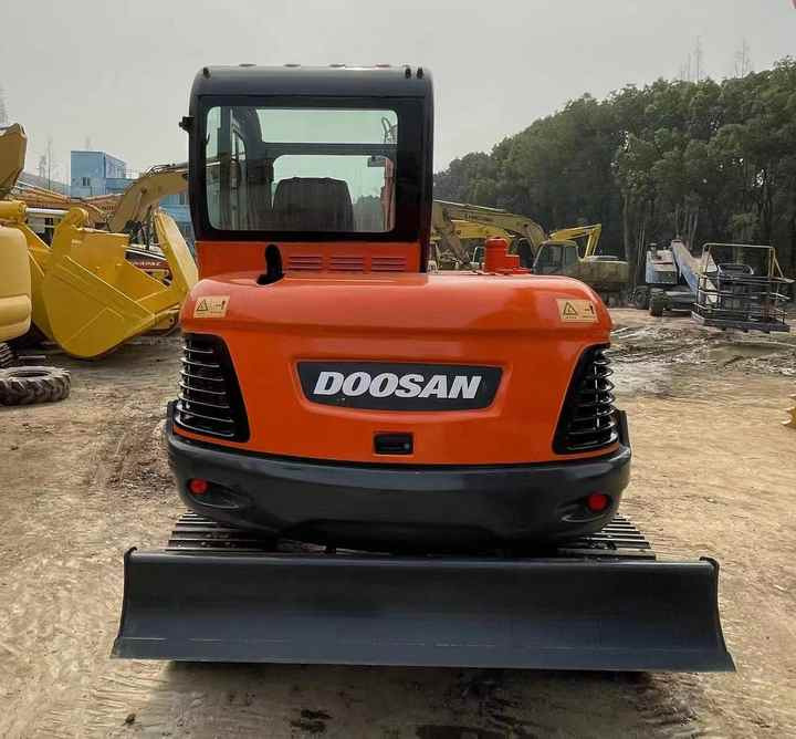 Second Hand Doosan Dx-60 Excavator for Sale - Багер: слика 5 Second Hand Doosan Dx-60 Excavator for Sale - Багер: слика 5