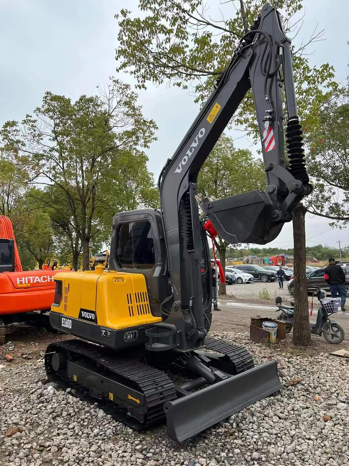 Second-hand Excavator Popular Hotsale VOLVO EC60D MINI - Мини багер: слика 4 Second-hand Excavator Popular Hotsale VOLVO EC60D MINI - Мини багер: слика 4