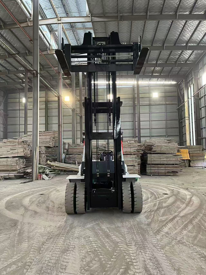 TCM Used Forklift TCM 100 - Вилушкар: слика 5 TCM Used Forklift TCM 100 - Вилушкар: слика 5