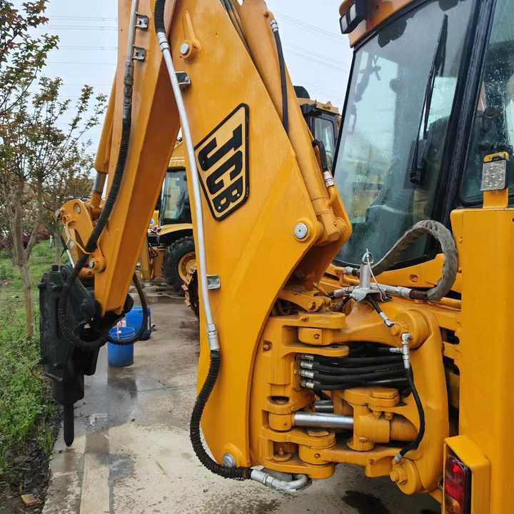 Used Backhoe Loader JCB 4x4 Wheel 20 Ton Backhoe Loader JCB 3CX Backhoe Excavator Loader Fpr Sale - Ровокопач: слика 2 Used Backhoe Loader JCB 4x4 Wheel 20 Ton Backhoe Loader JCB 3CX Backhoe Excavator Loader Fpr Sale - Ровокопач: слика 2