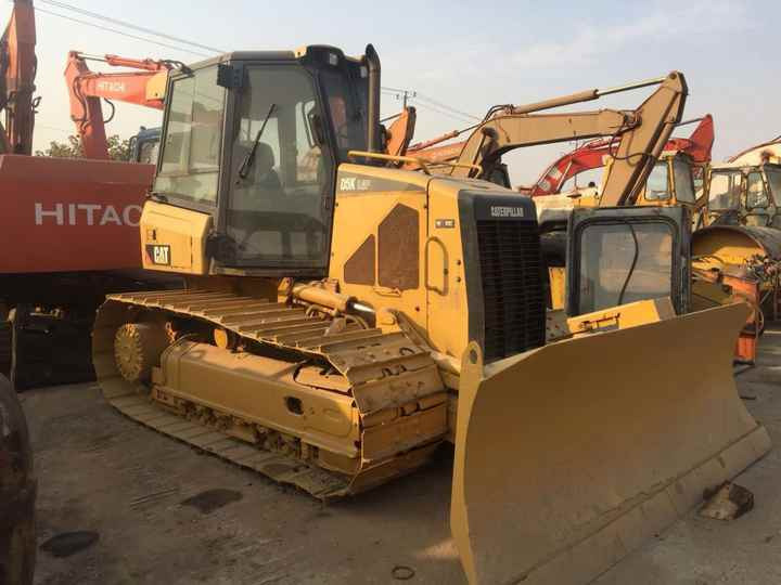 Used Cat Mini Bulldozer D5k D5 D5g Cat Dozers - Булдожер: слика 5 Used Cat Mini Bulldozer D5k D5 D5g Cat Dozers - Булдожер: слика 5