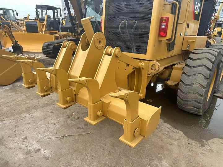 Used Caterpillar CAT 140k Land Road Motor Grader CAT140k Used Grader Cheap Price for Sale - Порамнувач: слика 2 Used Caterpillar CAT 140k Land Road Motor Grader CAT140k Used Grader Cheap Price for Sale - Порамнувач: слика 2