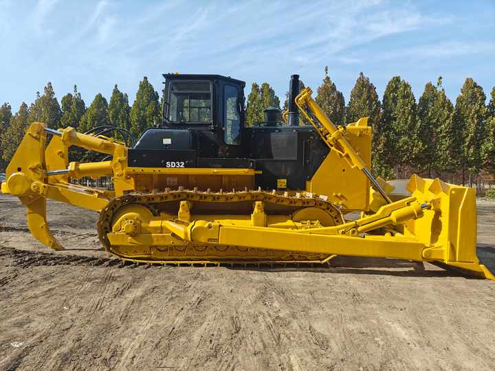 Used Construction Machinery Shantui SD32 Bulldozer for Sales S Econd-hand SD22 32 Bulldozer Crawler Type Bulldozer Price Lower - Булдожер: слика 3 Used Construction Machinery Shantui SD32 Bulldozer for Sales S Econd-hand SD22 32 Bulldozer Crawler Type Bulldozer Price Lower - Булдожер: слика 3