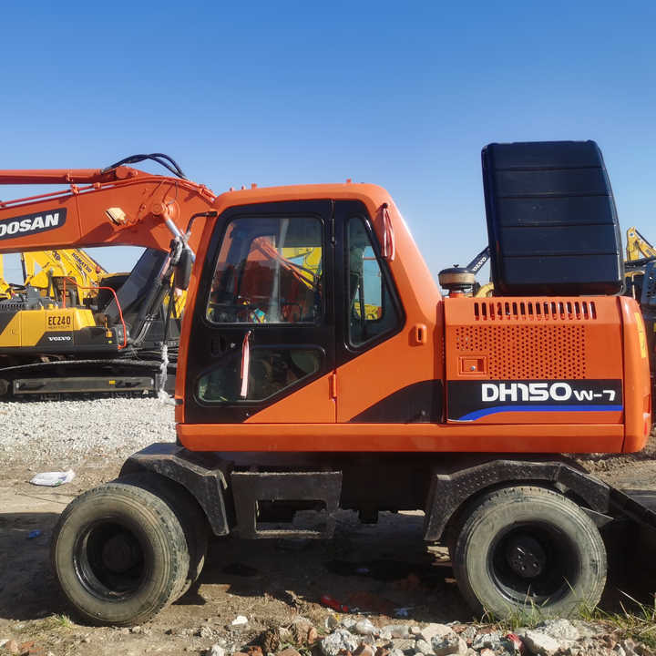 Used Digger Doosan Dh150w-7 Construction Machinery Construction Digger Used Doosan Dh150w-7 Cheap Excavator - Багер гасеничар: слика 1 Used Digger Doosan Dh150w-7 Construction Machinery Construction Digger Used Doosan Dh150w-7 Cheap Excavator - Багер гасеничар: слика 1
