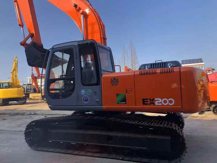 Used Excavator Hitachi Ex200 for Sale, Original Excavator - Багер гасеничар: слика 2 Used Excavator Hitachi Ex200 for Sale, Original Excavator - Багер гасеничар: слика 2