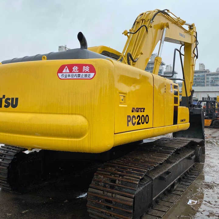 Used Good Quality Japan Original PC200-6 in Good Condition PC200-6 Komatsu - Багер гасеничар: слика 1 Used Good Quality Japan Original PC200-6 in Good Condition PC200-6 Komatsu - Багер гасеничар: слика 1