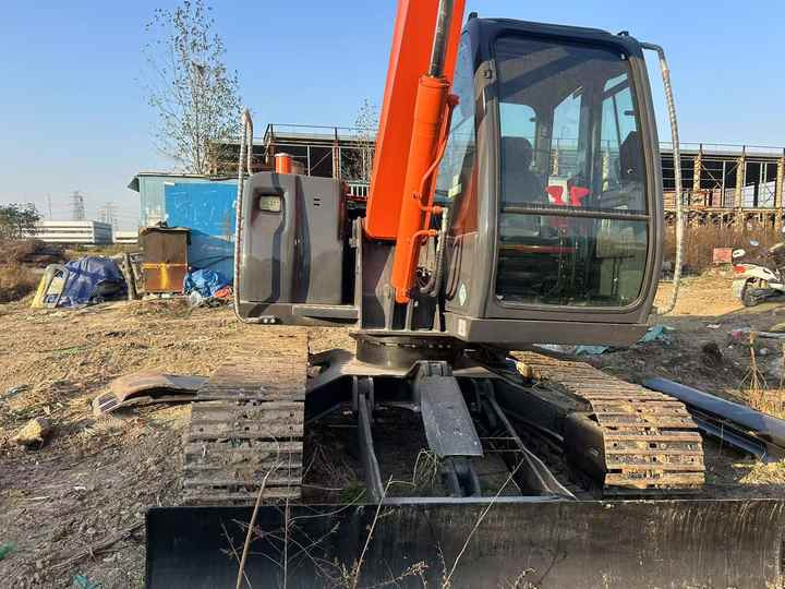 Used HITACHI ZX70 Model Mini Excavator Second Hand Machine Popular Brand Japan Hitachi Hydraulic Machinery - Багер: слика 4 Used HITACHI ZX70 Model Mini Excavator Second Hand Machine Popular Brand Japan Hitachi Hydraulic Machinery - Багер: слика 4