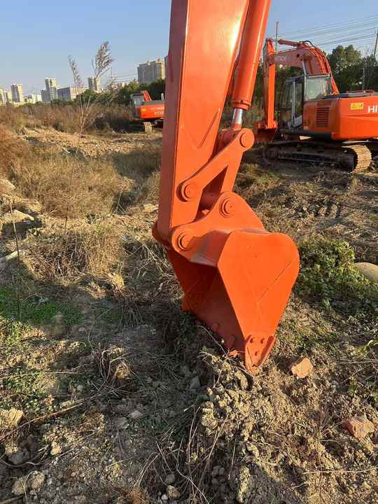 Used HITACHI ZX70 Model Mini Excavator Second Hand Machine Popular Brand Japan Hitachi Hydraulic Machinery - Багер: слика 3 Used HITACHI ZX70 Model Mini Excavator Second Hand Machine Popular Brand Japan Hitachi Hydraulic Machinery - Багер: слика 3