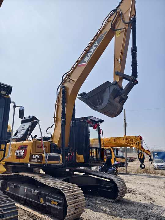 Used Heavy Construction Equipment Sany Sy215 Excavator Used Machine - Багер гасеничар: слика 3 Used Heavy Construction Equipment Sany Sy215 Excavator Used Machine - Багер гасеничар: слика 3