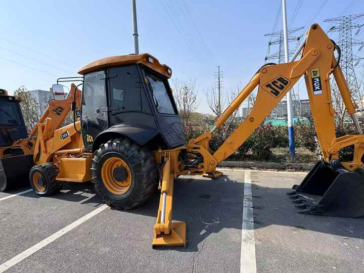 Used Hydraulic Backhoe Loader JCB3CX 7t in Good Condition Cheap Price in Stock Jcb 3cx 4cx 4cx Loader in Hefei for Sale - Ровокопач: слика 2 Used Hydraulic Backhoe Loader JCB3CX 7t in Good Condition Cheap Price in Stock Jcb 3cx 4cx 4cx Loader in Hefei for Sale - Ровокопач: слика 2