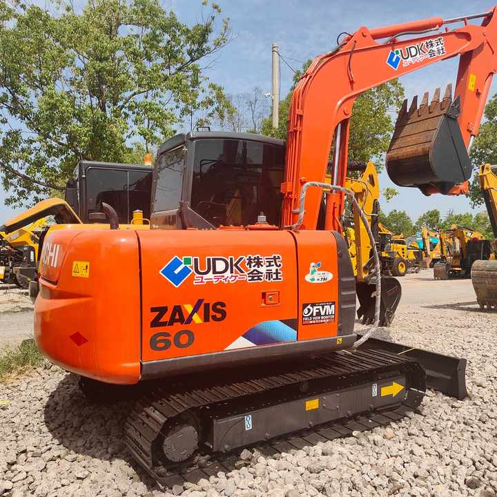 Used Original Japan Brand Hitachi Zx60 Excavator for Sale - Багер: слика 1 Used Original Japan Brand Hitachi Zx60 Excavator for Sale - Багер: слика 1