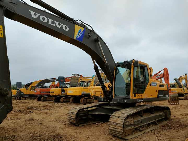 Used Strong Power volvo EC290 Korea Excavator volvo Excavator 290 for Sale 20T 30T EC210 EC240 EC300 EC360 - Багер: слика 3 Used Strong Power volvo EC290 Korea Excavator volvo Excavator 290 for Sale 20T 30T EC210 EC240 EC300 EC360 - Багер: слика 3