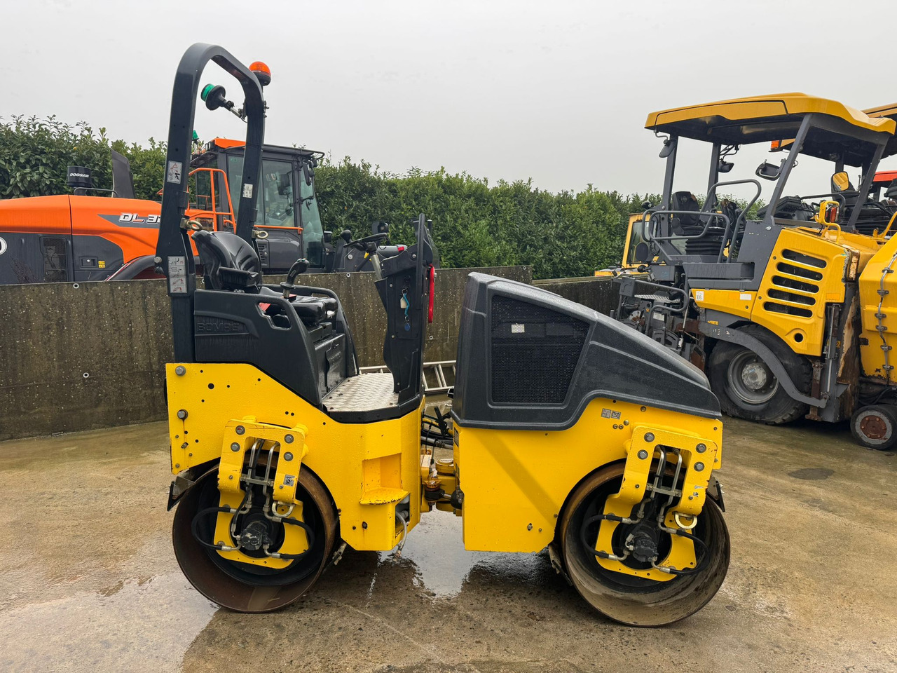 BOMAG BW120AD-5 - Ваљак за пат: слика 5 BOMAG BW120AD-5 - Ваљак за пат: слика 5