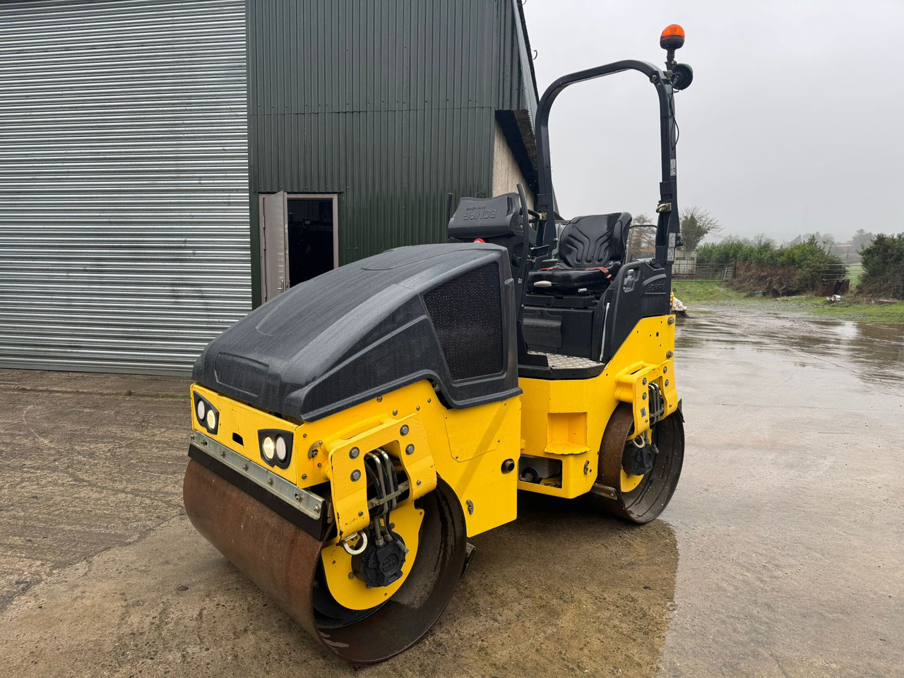 BOMAG BW120AD-5 - Ваљак за пат: слика 1 BOMAG BW120AD-5 - Ваљак за пат: слика 1