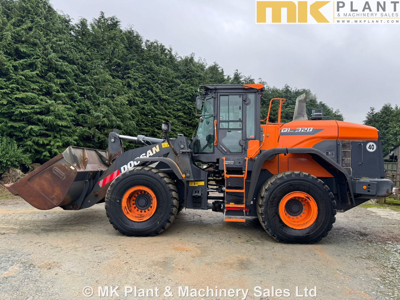 DOOSAN DL320-7 - Натоварувач на тркала: слика 1 DOOSAN DL320-7 - Натоварувач на тркала: слика 1