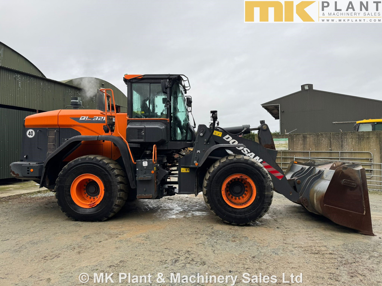 DOOSAN DL320-7 - Натоварувач на тркала: слика 4 DOOSAN DL320-7 - Натоварувач на тркала: слика 4