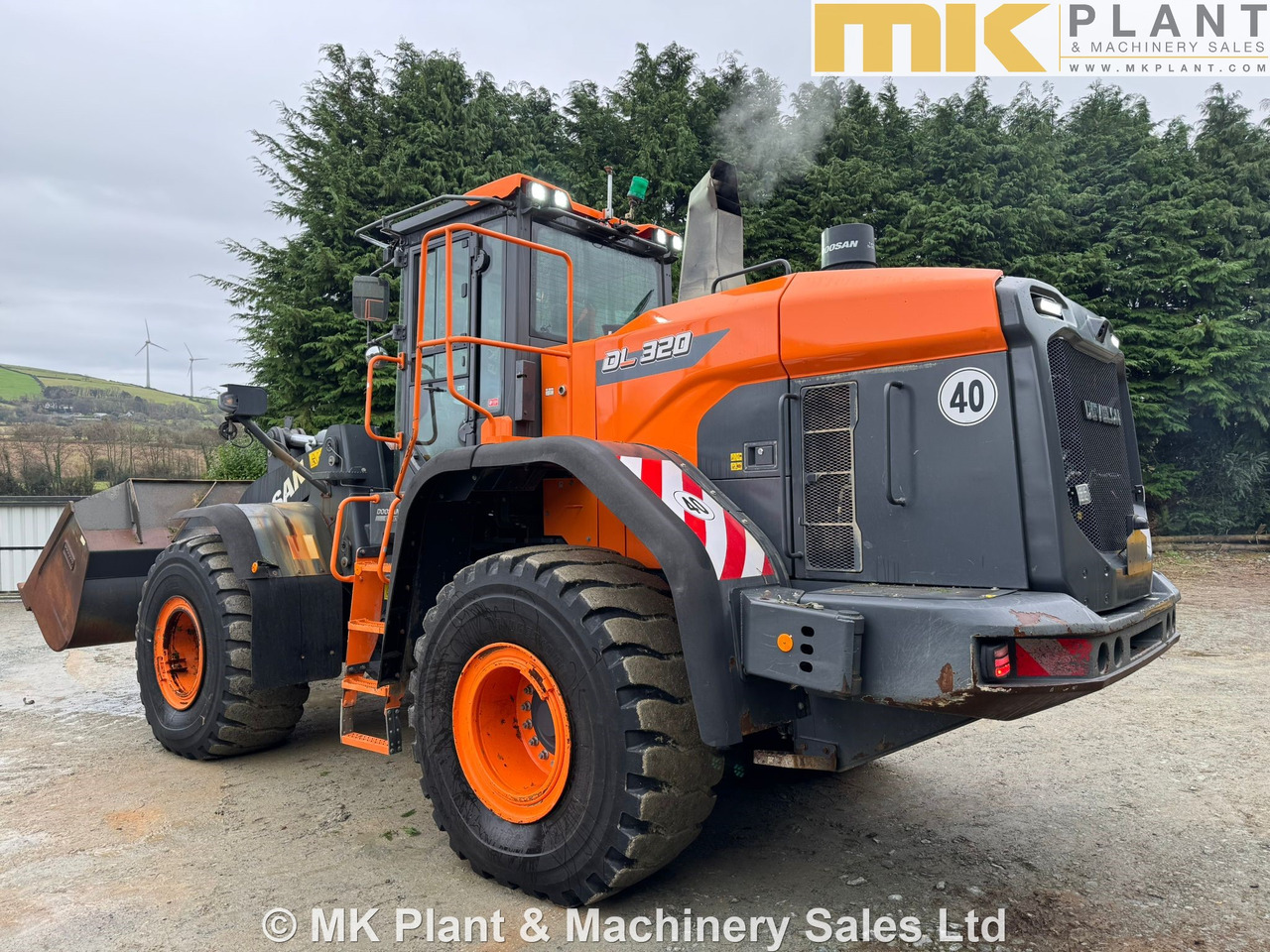 DOOSAN DL320-7 - Натоварувач на тркала: слика 2 DOOSAN DL320-7 - Натоварувач на тркала: слика 2