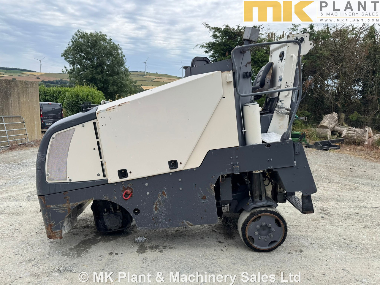WIRTGEN W50 - Асфалтна мелница: слика 1 WIRTGEN W50 - Асфалтна мелница: слика 1