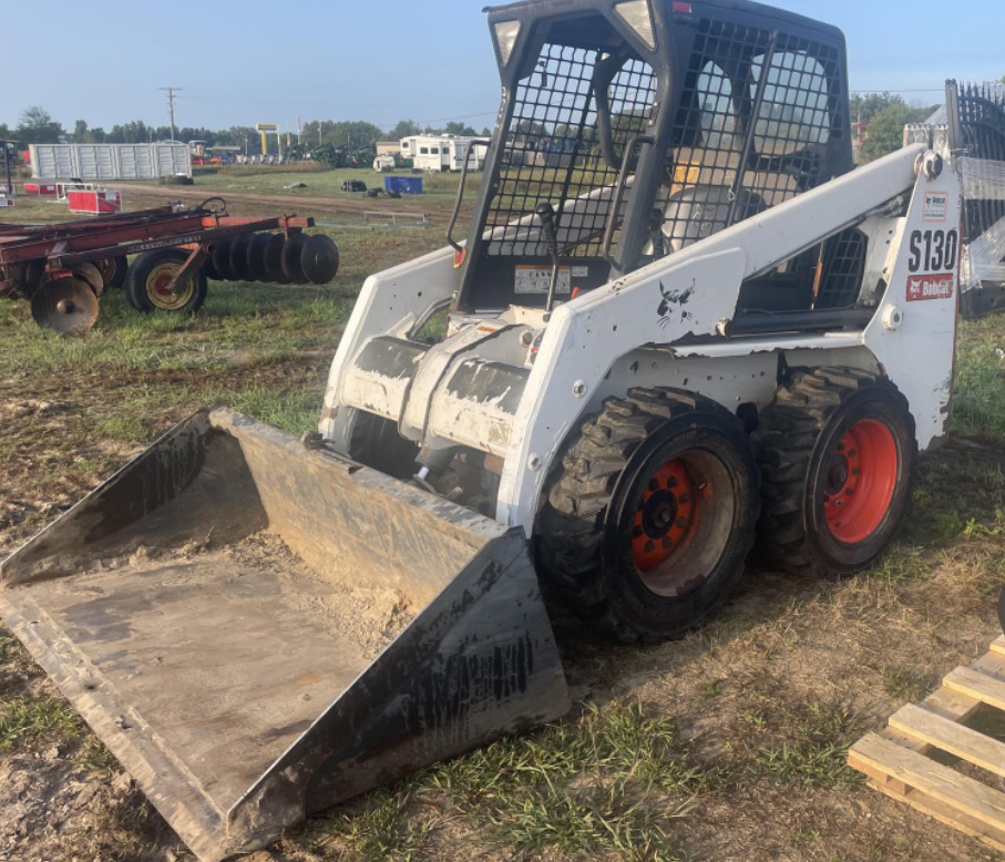 BOBCAT S130 - Компактен натоварувач: слика 3 BOBCAT S130 - Компактен натоварувач: слика 3