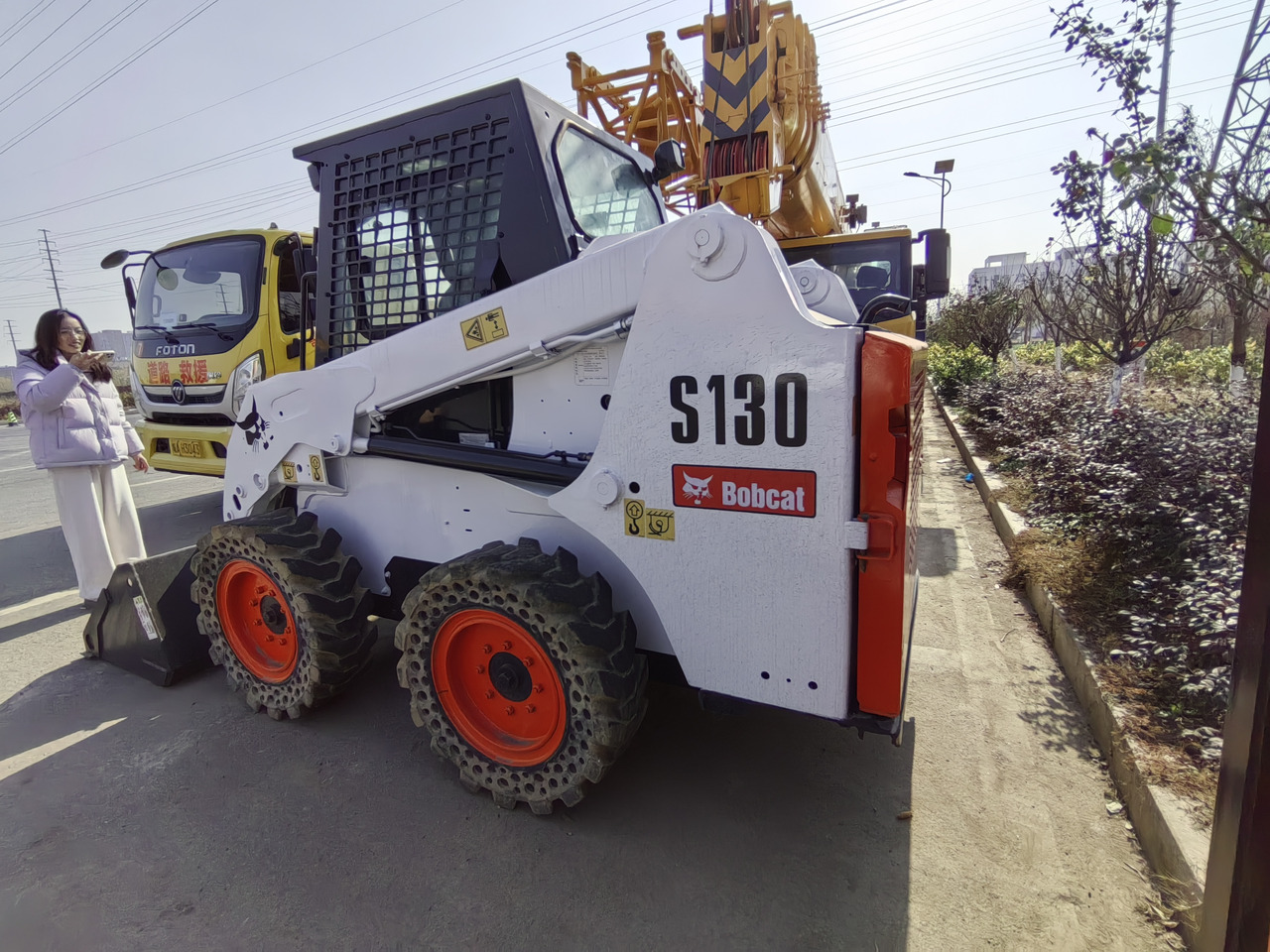 BOBCAT S130 - Компактен натоварувач: слика 2 BOBCAT S130 - Компактен натоварувач: слика 2