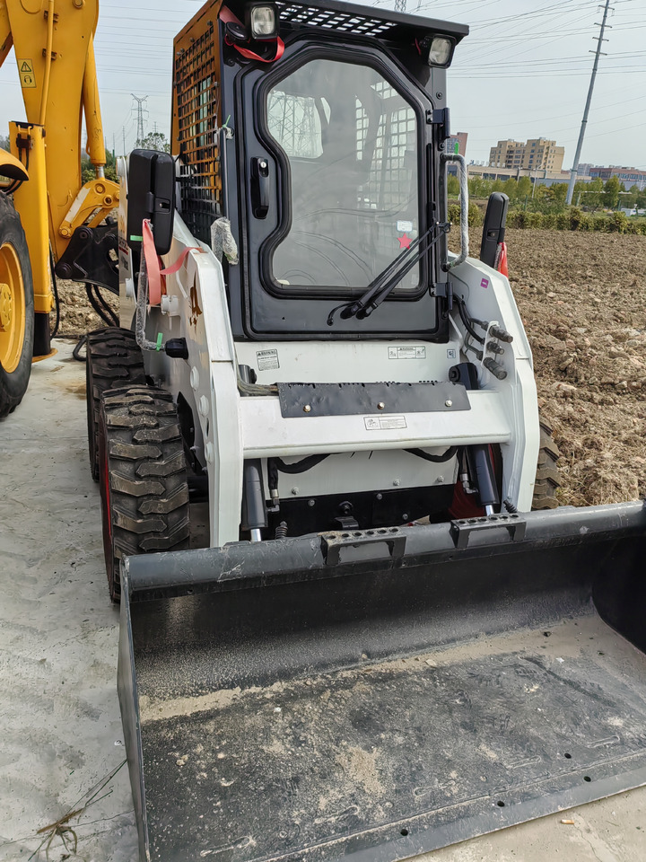 BOBCAT S18 - Компактен натоварувач: слика 3 BOBCAT S18 - Компактен натоварувач: слика 3