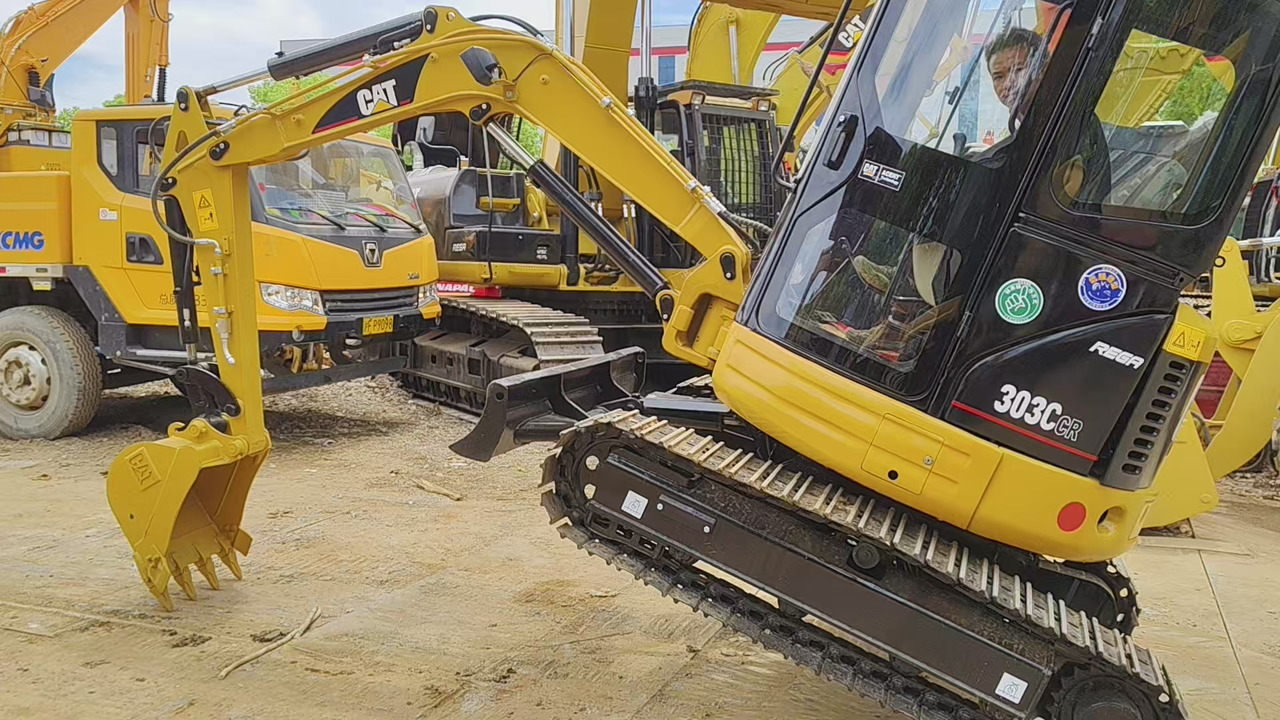 CATERPILLAR 303C - Мини багер: слика 1 CATERPILLAR 303C - Мини багер: слика 1
