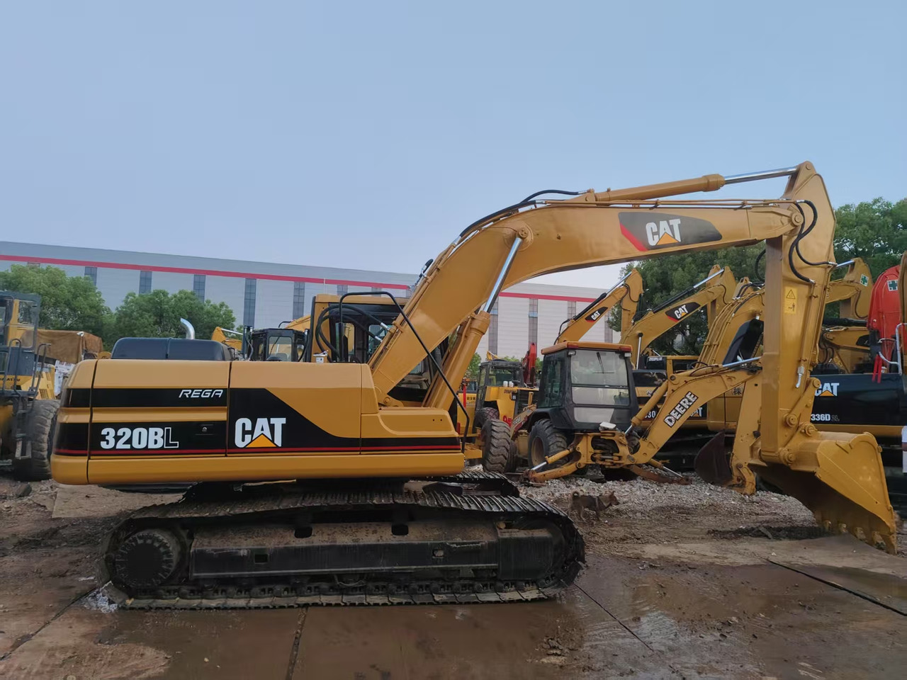CATERPILLAR 320B - Багер гасеничар: слика 3 CATERPILLAR 320B - Багер гасеничар: слика 3