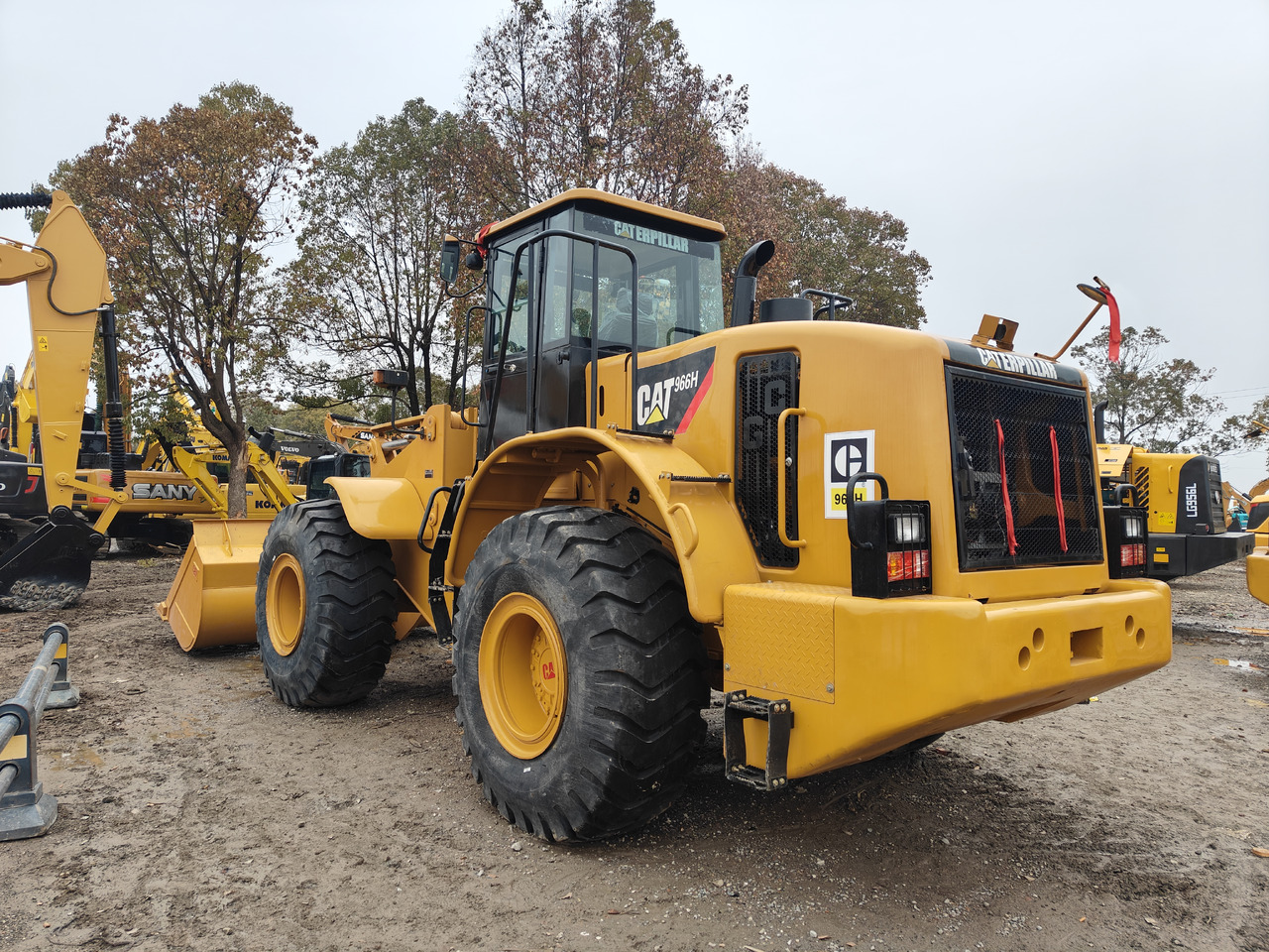 CATERPILLAR 966H - Натоварувач на тркала: слика 4 CATERPILLAR 966H - Натоварувач на тркала: слика 4