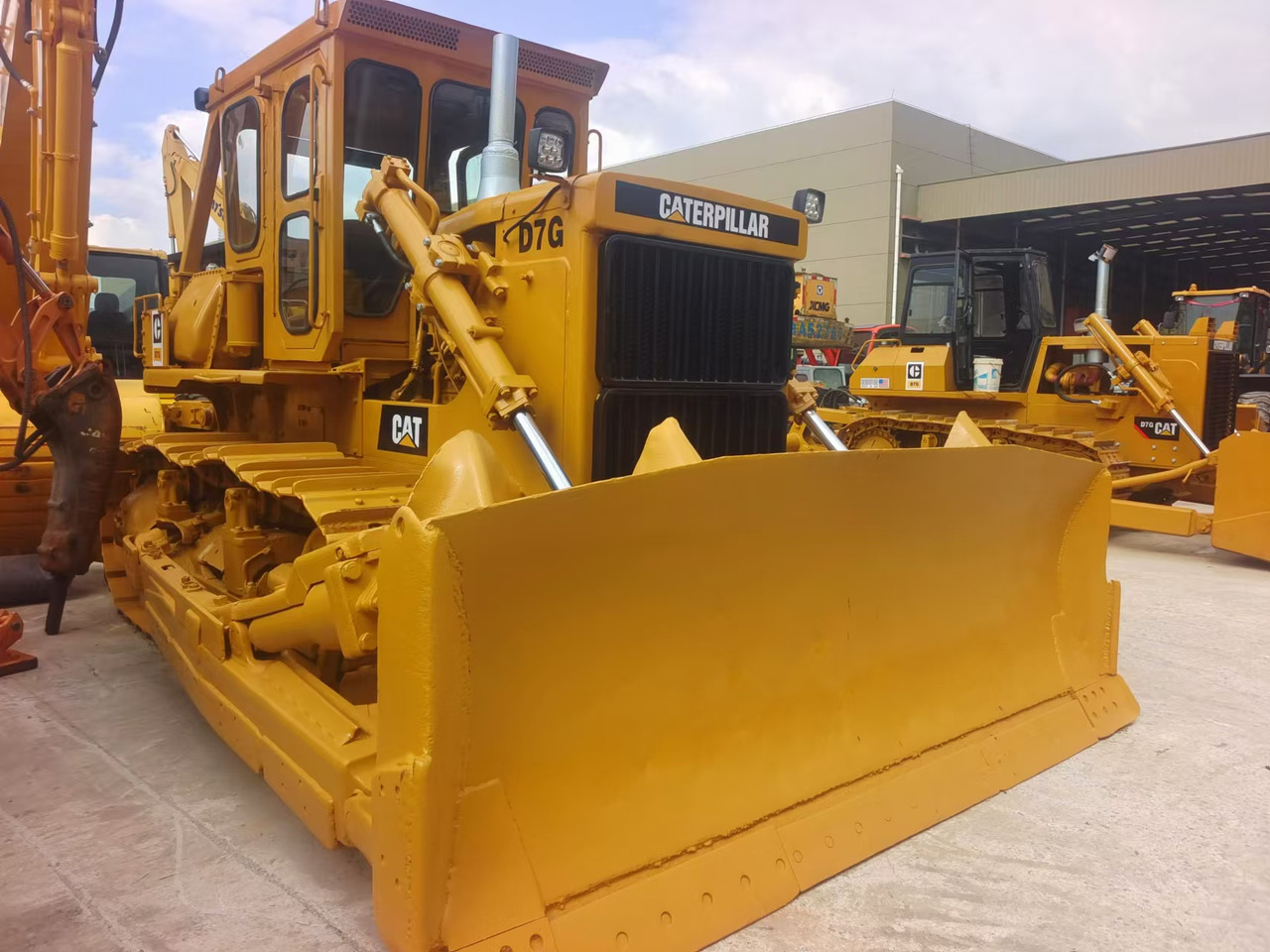 CATERPILLAR D7G - Булдожер: слика 2 CATERPILLAR D7G - Булдожер: слика 2