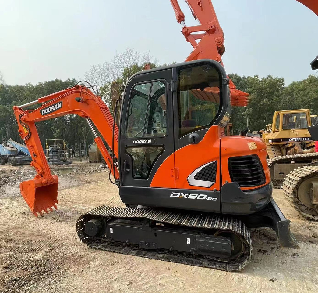 DOOSAN DX60-9C - Багер гасеничар: слика 2 DOOSAN DX60-9C - Багер гасеничар: слика 2