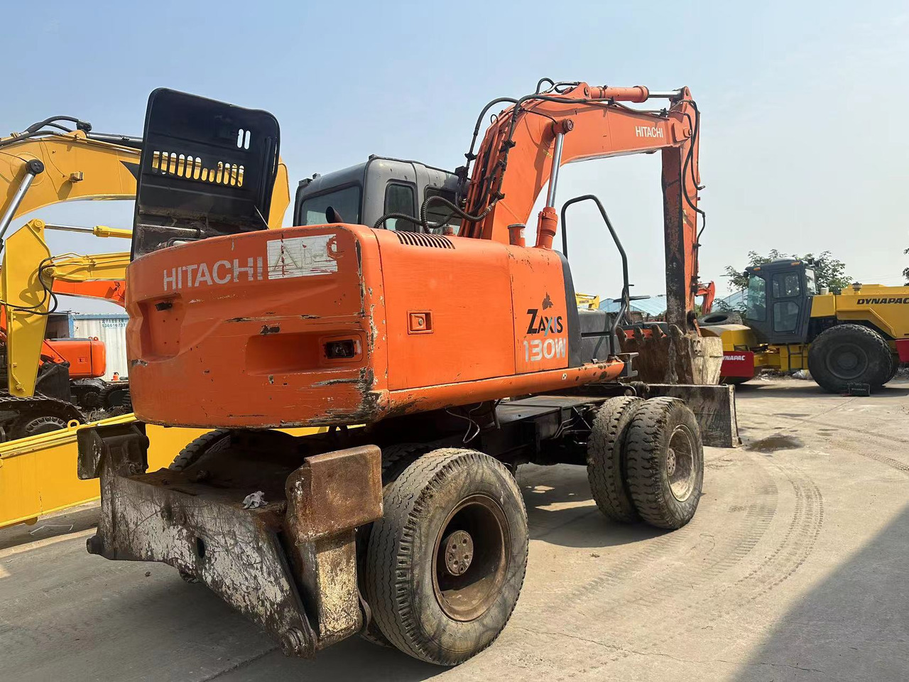 HITACHI ZX130 - Багер на тркала: слика 2 HITACHI ZX130 - Багер на тркала: слика 2