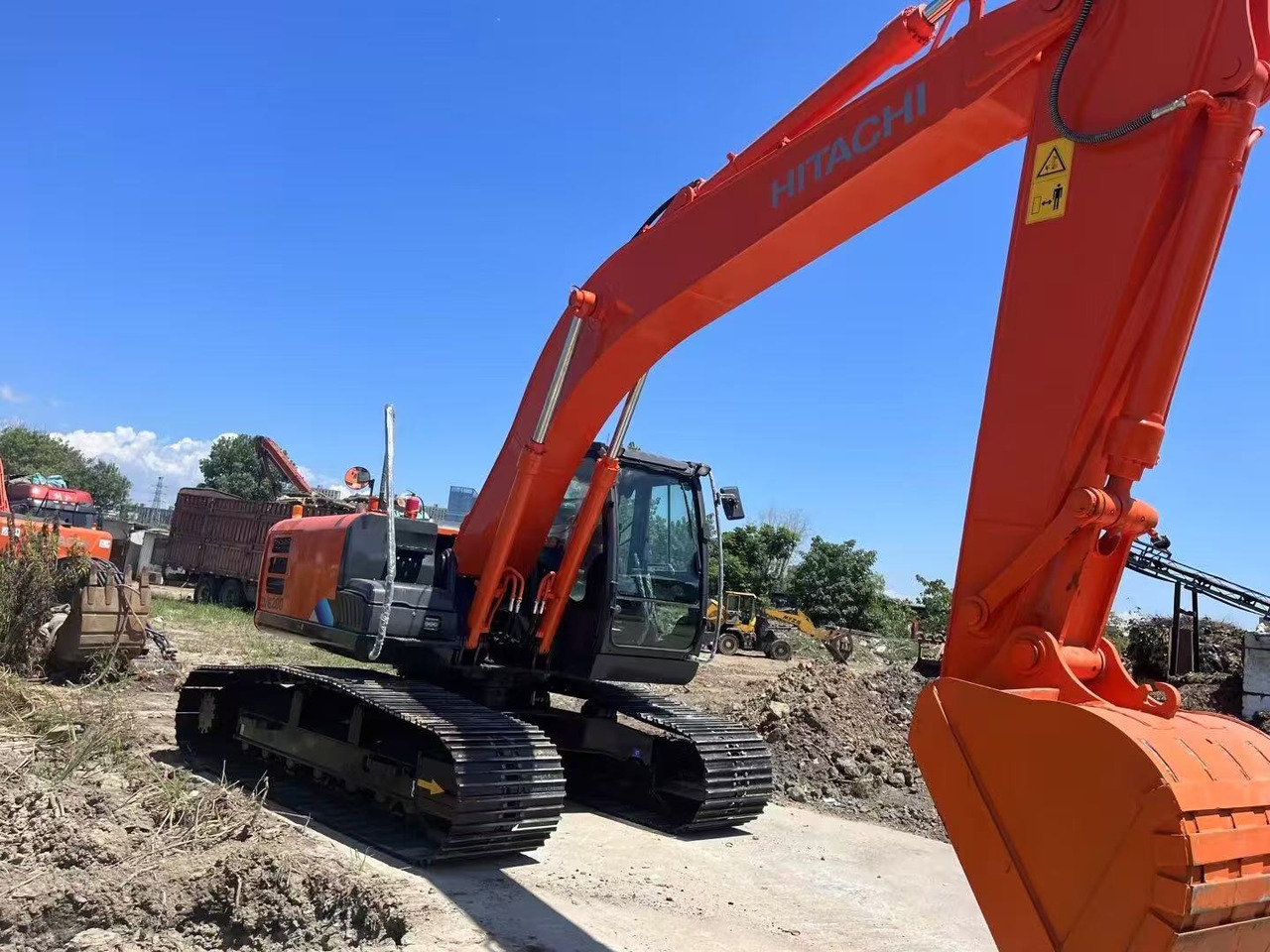 HITACHI ZX200-5G - Багер гасеничар: слика 1 HITACHI ZX200-5G - Багер гасеничар: слика 1
