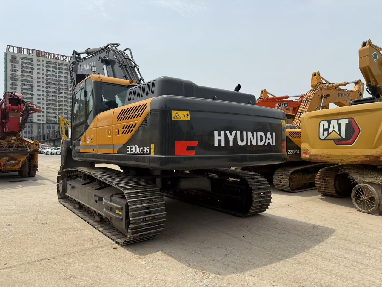 HYUNDAI R330LC-9S - Багер гасеничар: слика 4 HYUNDAI R330LC-9S - Багер гасеничар: слика 4
