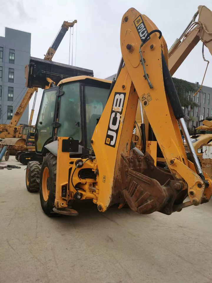 JCB 3CX - Ровокопач: слика 1 JCB 3CX - Ровокопач: слика 1