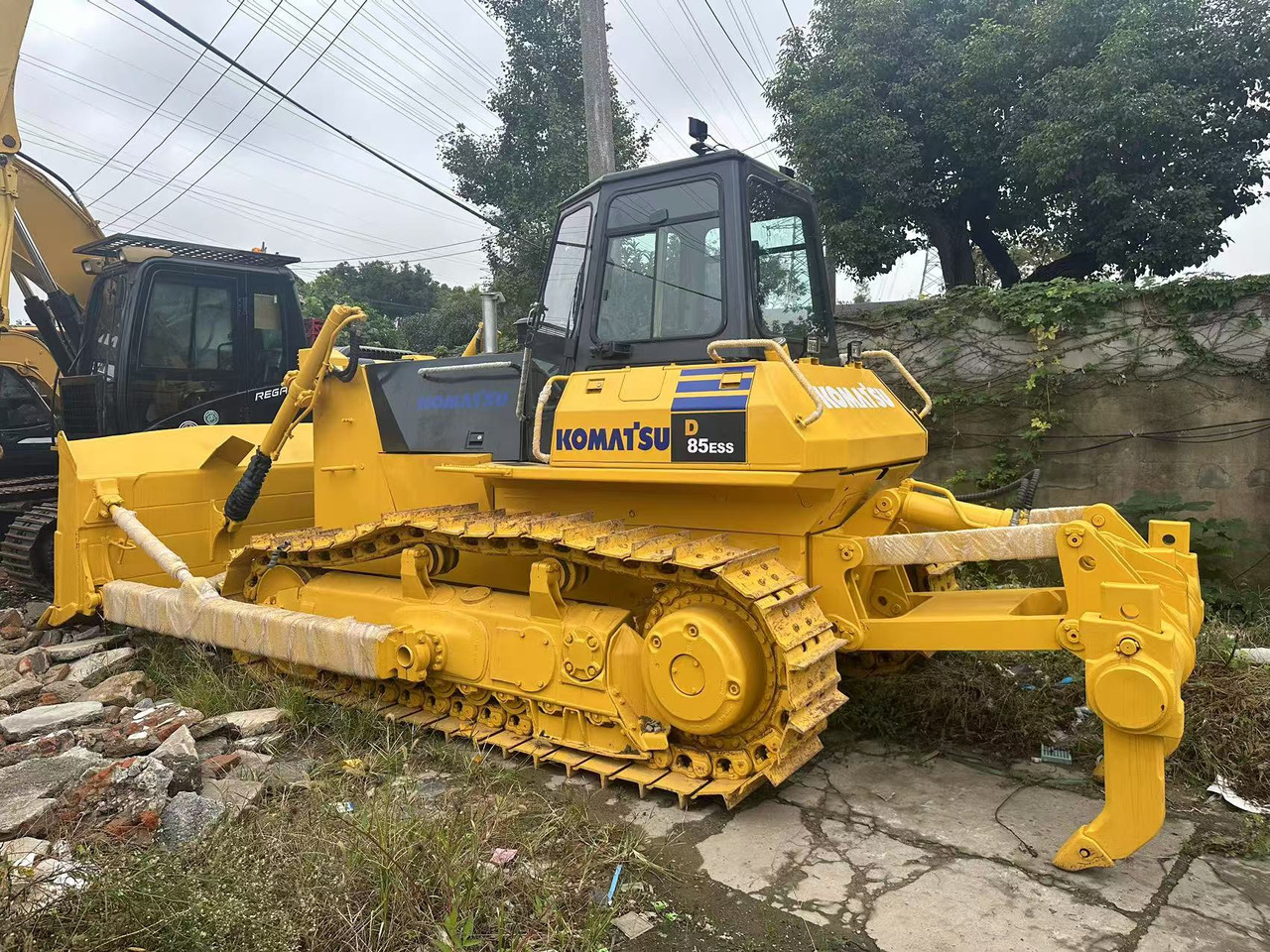 KOMATSU D85ESS - Булдожер: слика 4 KOMATSU D85ESS - Булдожер: слика 4